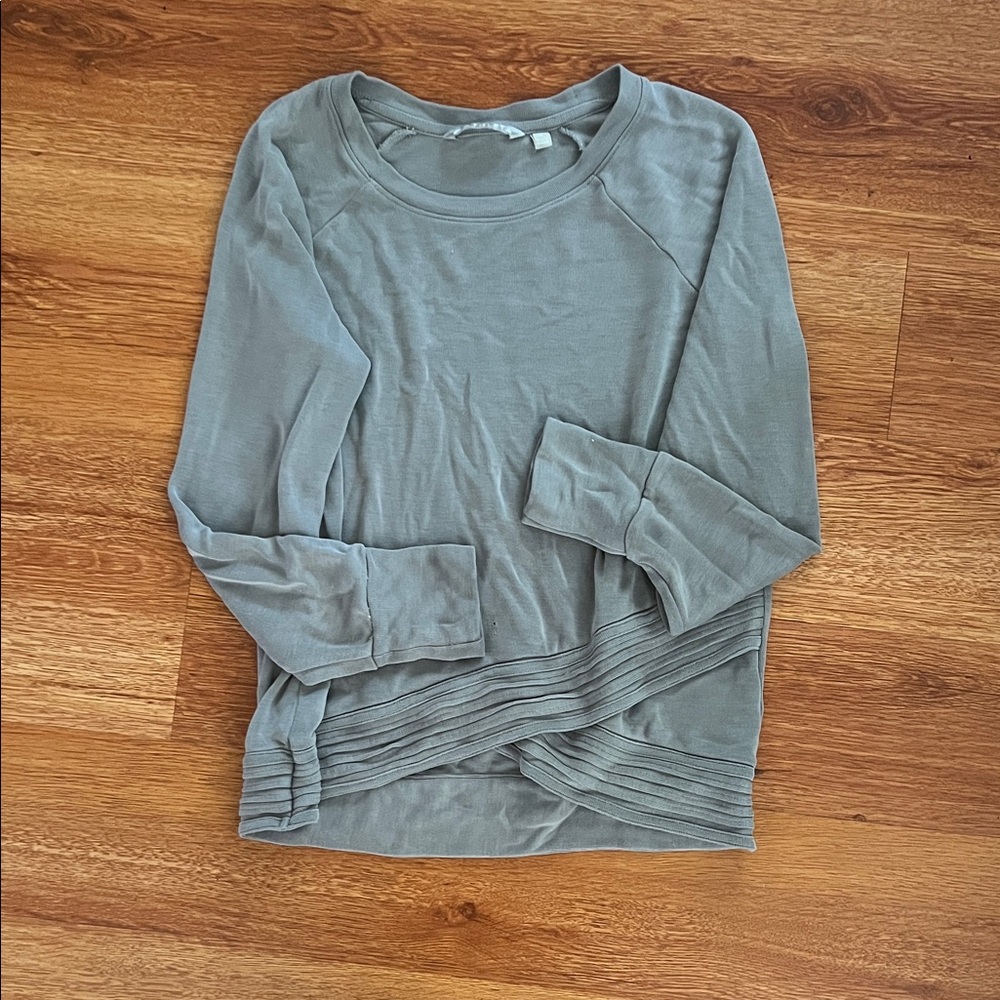 Athleta Gray Crew Neck Top